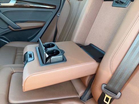 Used 2019 Audi Q5 2.0T Premium Plus w/ Premium Plus Package image 27