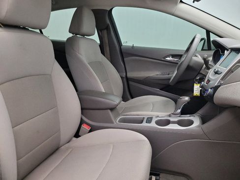 Used 2017 Chevrolet Cruze LS FWD image 21