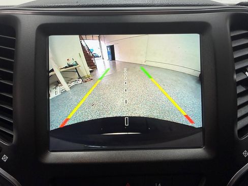 Used 2022 Jeep Cherokee Trailhawk w/ Sound & Nav Group image 20