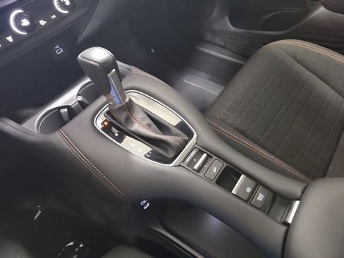 Used 2025 Honda HR-V Sport image 30