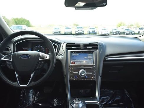 Used 2019 Ford Fusion Titanium FWD image 40