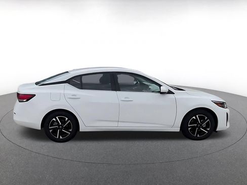 Used 2025 Nissan Sentra SV FWD image 11