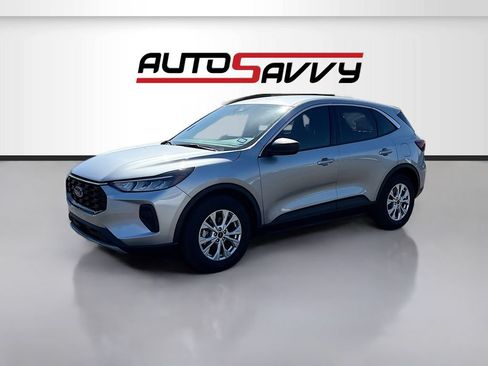 Used 2024 Ford Escape Active FWD image 3