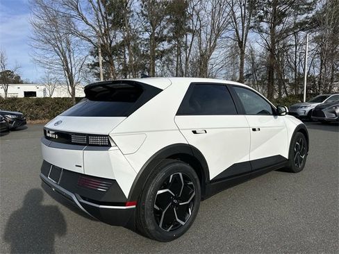 Used 2023 Hyundai Ioniq 5 SEL image 5