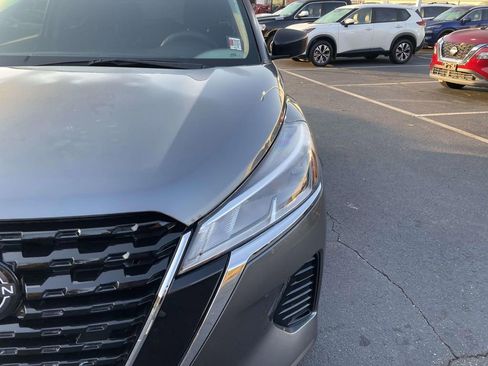 Used 2025 Nissan Kicks Play S image 17