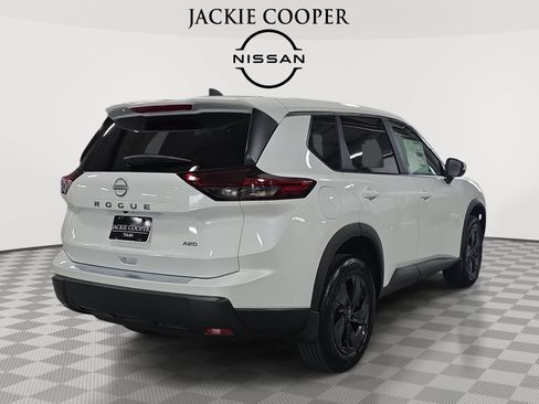 New 2026 Nissan Rogue SV w/ Cold Weather Package AWD/4WD image 5