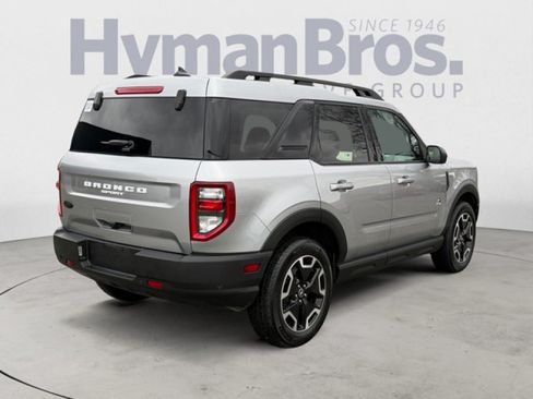 Used 2023 Ford Bronco Sport Outer Banks w/ Tech Package AWD/4WD image 3