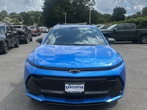 New 2025 Chevrolet Equinox EV RS FWD image 8