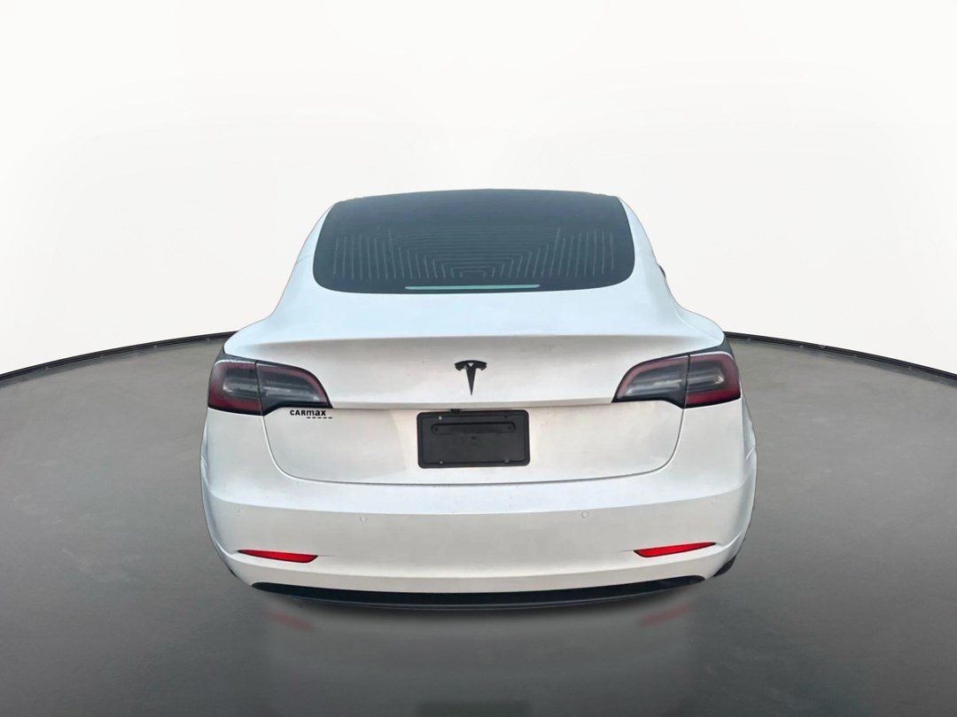 Used 2020 Tesla Model 3 Standard Range Plus RWD image 4