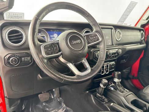 Used 2020 Jeep Gladiator Overland image 13