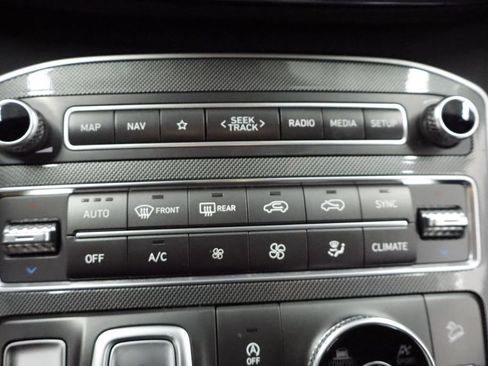 Used 2023 Hyundai Santa Fe SEL w/ Cargo Package AWD/4WD image 32