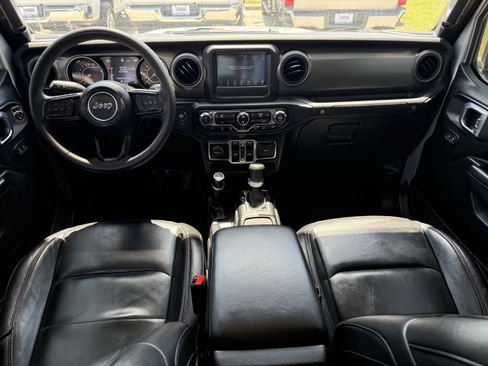 Used 2023 Jeep Gladiator Sport AWD/4WD image 14