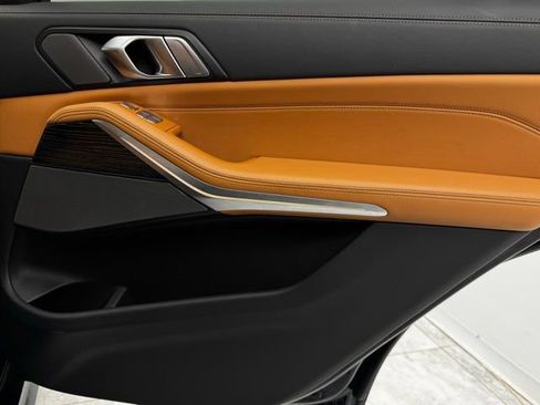 Used 2023 BMW X7 xDrive40i w/ Executive Package image 44