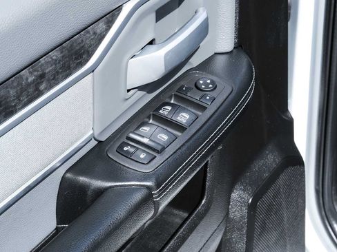 Used 2022 RAM 2500 Big Horn AWD/4WD image 42