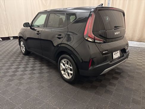 Used 2023 Kia Soul LX w/ LX Technology Package image 7