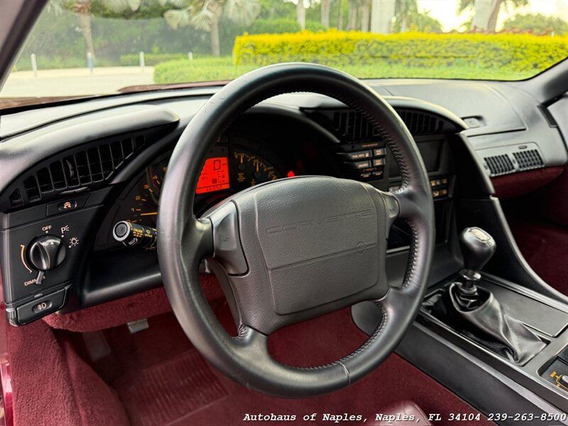 Used 1993 Chevrolet Corvette Coupe RWD image 31