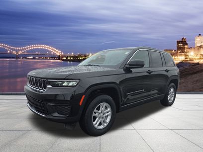 Used 2023 Jeep Grand Cherokee Laredo