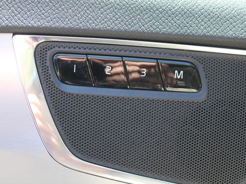 Used 2017 Volvo XC90 T5 Momentum w/ Vision Package FWD image 23