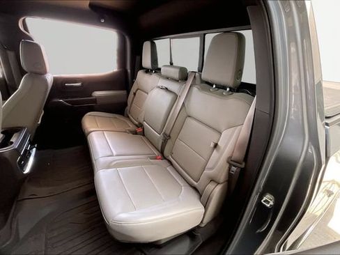 Used 2020 GMC Sierra 1500 SLT w/ SLT Premium Package AWD/4WD image 16