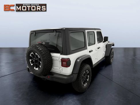 Used 2024 Jeep Wrangler Unlimited Rubicon 4xe w/ Capability Package AWD/4WD image 6
