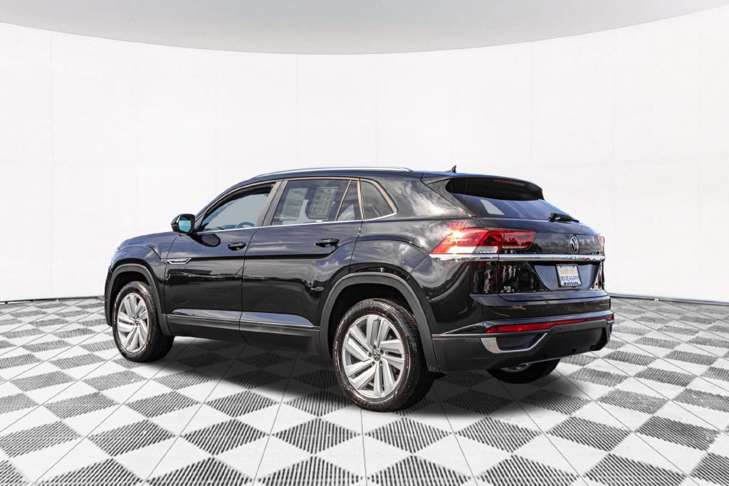 Certified 2023 Volkswagen Atlas Cross Sport SE w/ Panoramic Sunroof Package AWD/4WD image 7