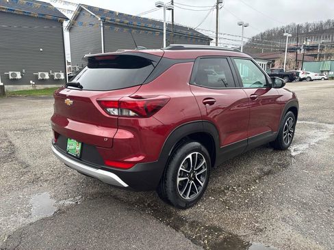 Used 2024 Chevrolet TrailBlazer LT image 5