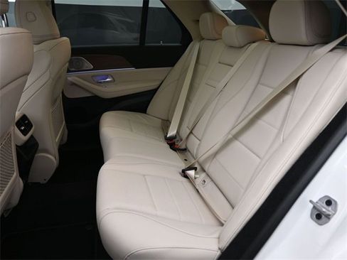 New 2026 Mercedes-Benz GLE 450 4MATIC image 29