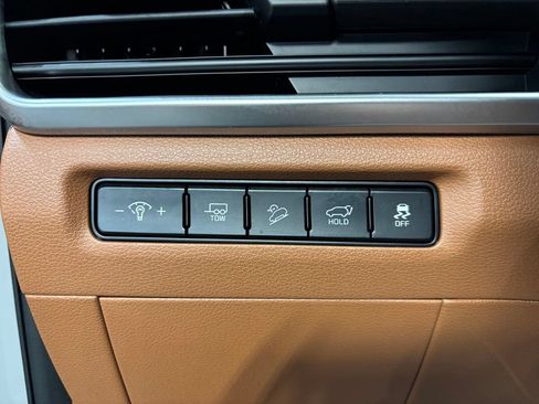 Used 2025 Kia Telluride EX X-Line AWD/4WD image 12