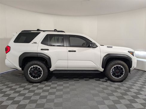 New 2025 Toyota 4Runner TRD Off-Road HV image 4
