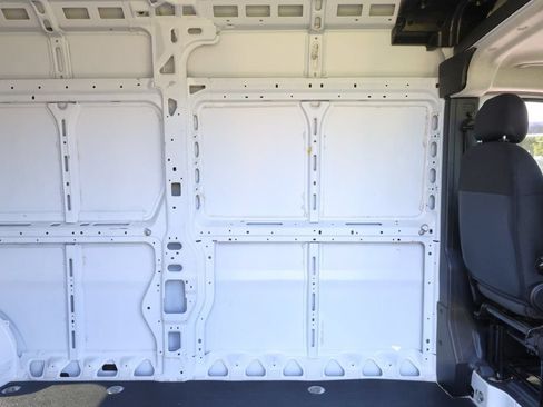 Used 2023 RAM ProMaster 2500 FWD image 24