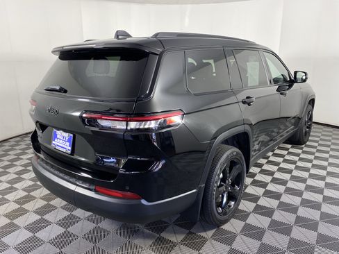 Used 2023 Jeep Grand Cherokee L Laredo AWD/4WD image 8