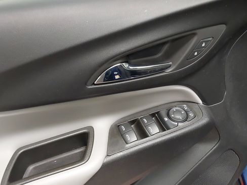 Used 2023 Chevrolet Equinox LS w/ LS Convenience Package image 25