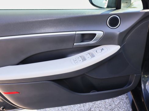 Used 2022 Hyundai Sonata SEL image 13