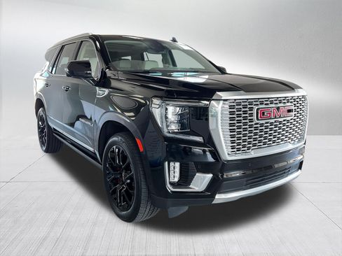 Used 2022 GMC Yukon Denali w/ Max Trailering Package AWD/4WD image 3