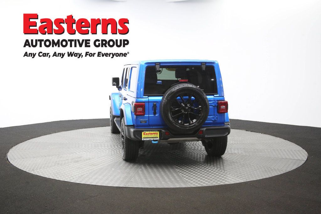 Used 2024 Jeep Wrangler Unlimited Sahara w/ Technology Group AWD/4WD image 39