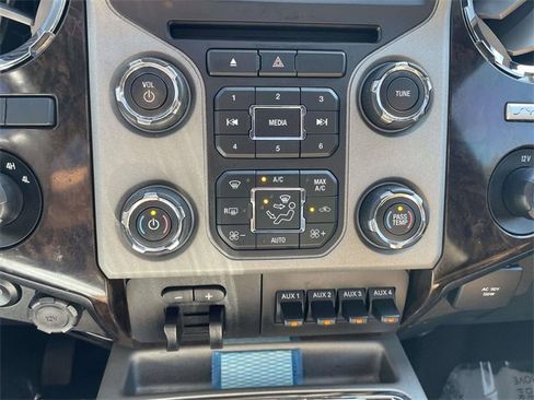 Used 2016 Ford F350 Platinum w/ FX4 Off-Road Package image 20