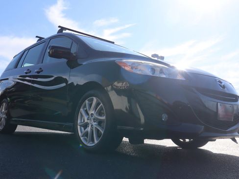 Used 2012 MAZDA MAZDA5 Grand Touring image 10