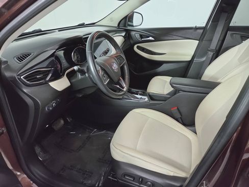 Used 2022 Buick Encore GX Preferred w/ Cold Weather Comfort Package FWD image 19