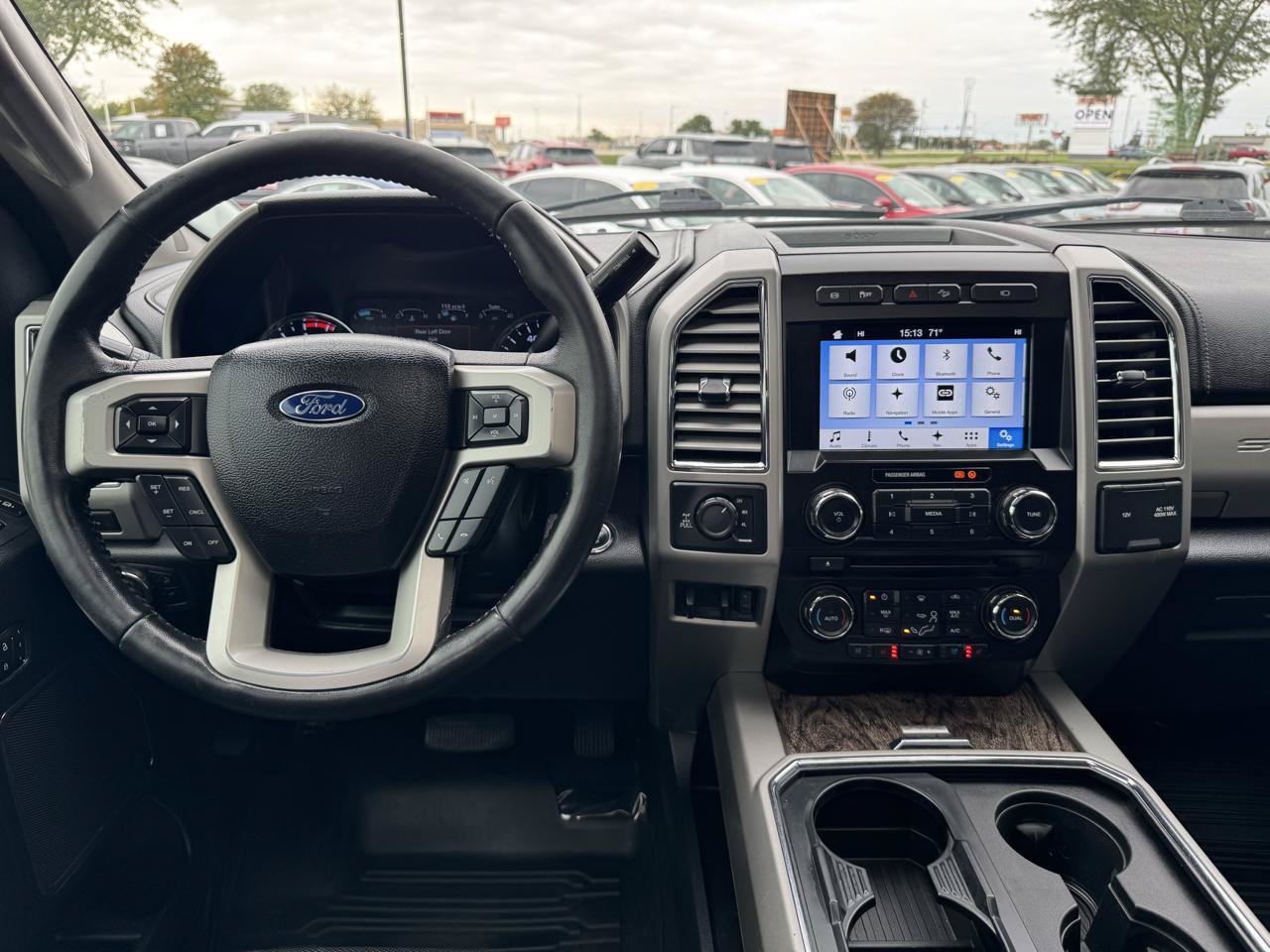 Used 2017 Ford F250 Lariat w/ Lariat Ultimate Package AWD/4WD image 3
