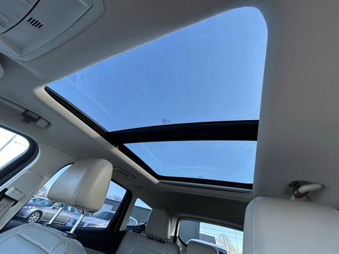 Used 2017 Ford Escape Titanium w/ Equipment Group 301A image 27