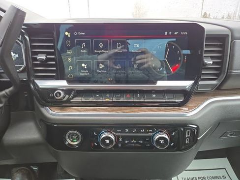 Used 2023 GMC Sierra 1500 Elevation image 23