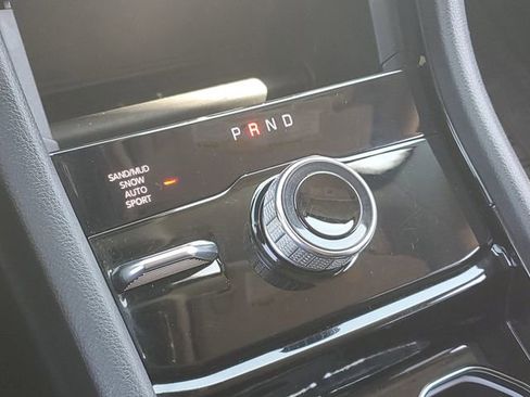 Used 2023 Jeep Grand Cherokee L Limited AWD/4WD image 31