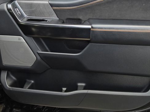 Used 2023 Ford F150 Platinum image 8
