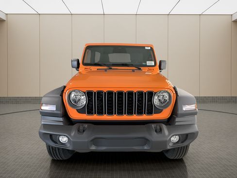 Used 2025 Jeep Wrangler Unlimited Sport AWD/4WD image 8