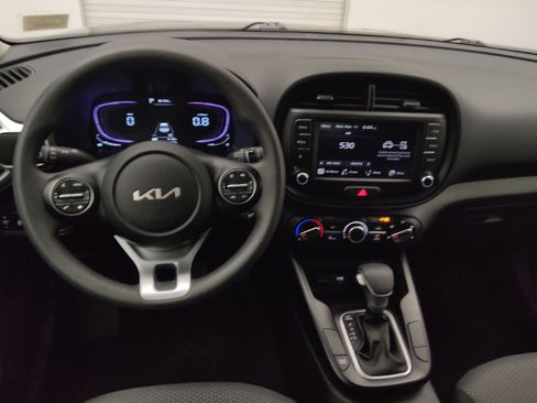 Used 2025 Kia Soul S image 22