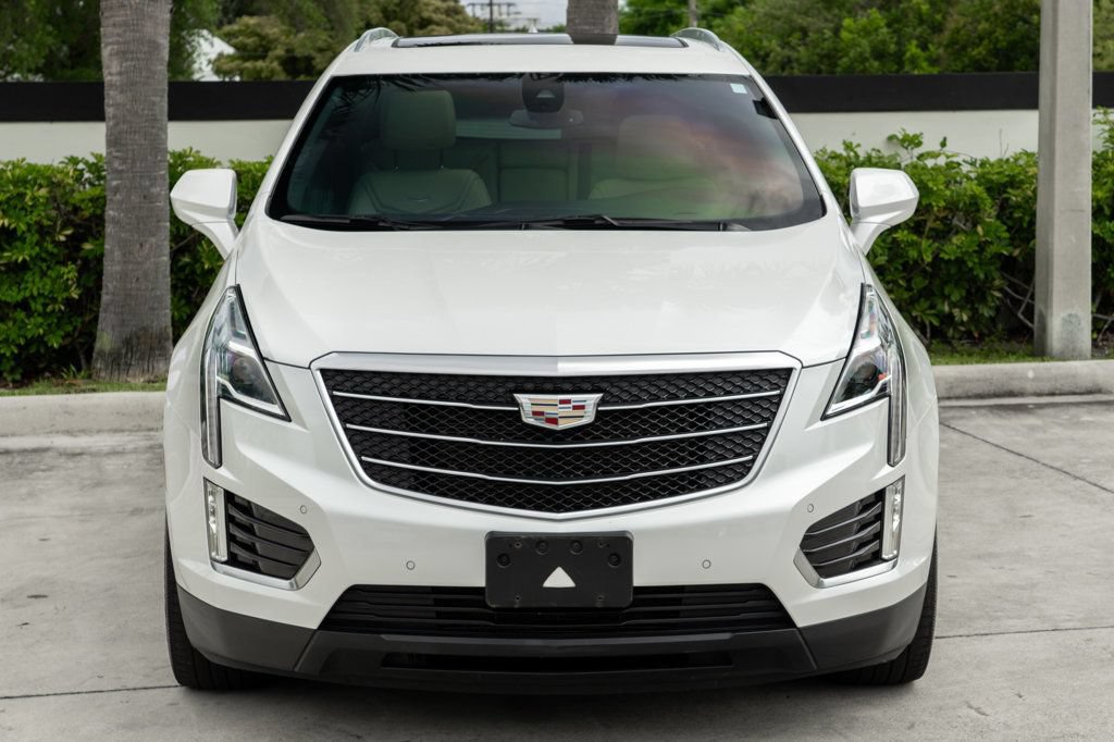 Used 2018 Cadillac XT5 Premium Luxury AWD/4WD image 12