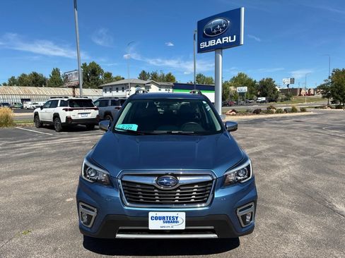 Used 2019 Subaru Forester Touring AWD/4WD image 2