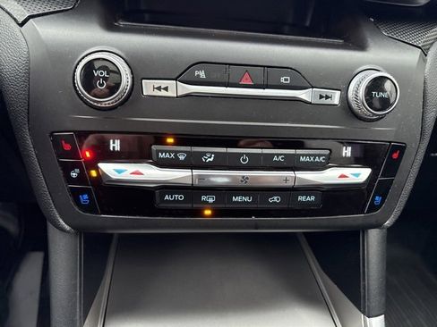 Used 2020 Ford Explorer ST image 27