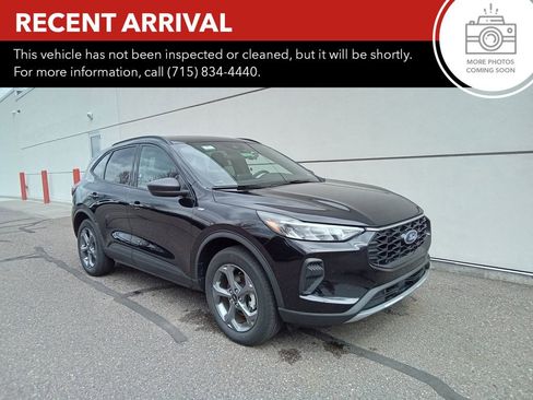 Used 2025 Ford Escape ST-Line AWD/4WD image 1