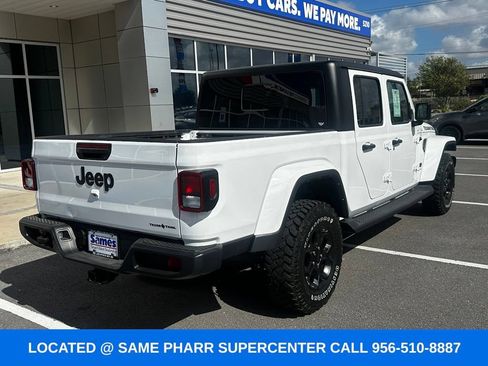 Used 2023 Jeep Gladiator Sport AWD/4WD image 12